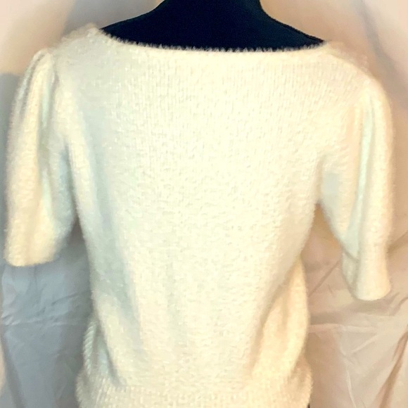 3 for $30 Women’s Fluffy White Crew Neck Sweater with Soft Texture NWT, Comfy - Picture 1 of 4